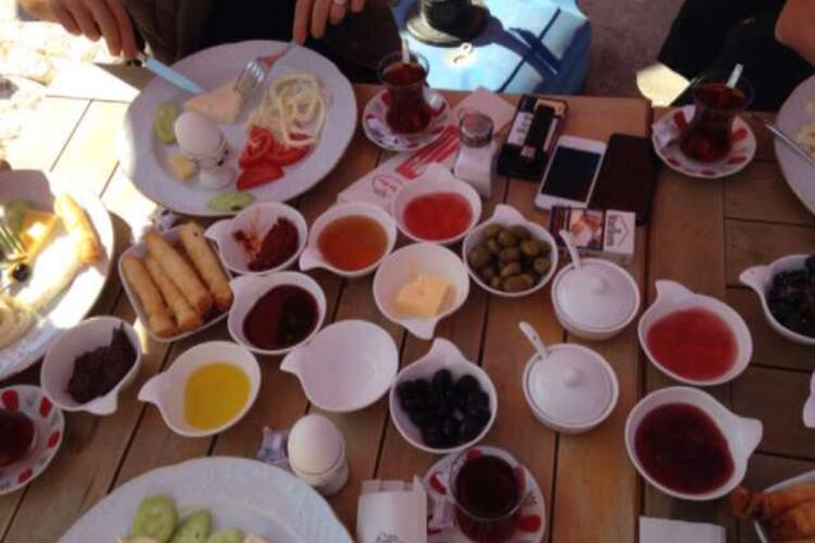 Serpilmis Kahvalti Kahvalti Tirilye Bag Evi Restaurant Tirilye Facebook